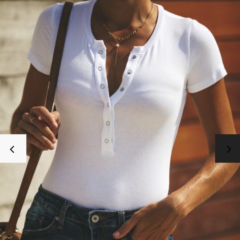 VICI Jannie Ribbed Henley bodysuit